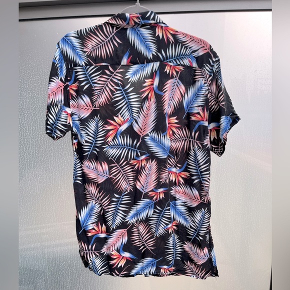 Urbanology | Slim Fit Button Down - Picture 3 of 3